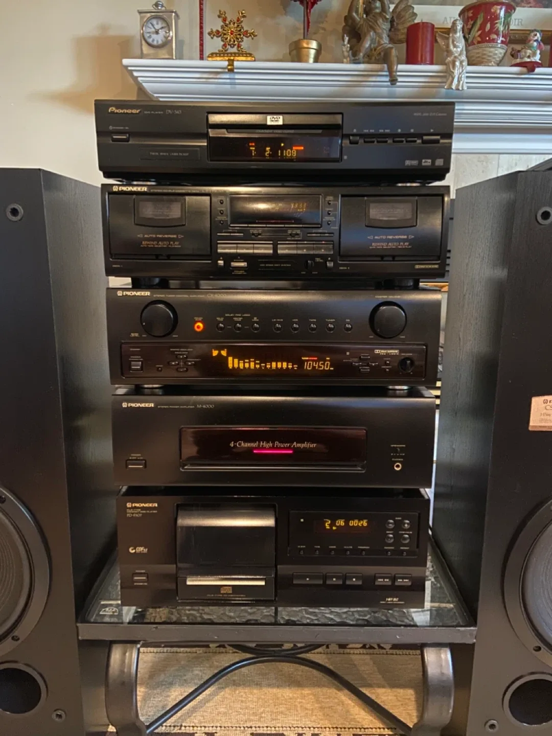 Pioneer stereo system image indicator(2)