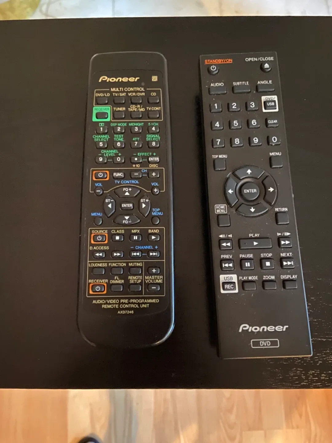 Pioneer stereo system image indicator(5)