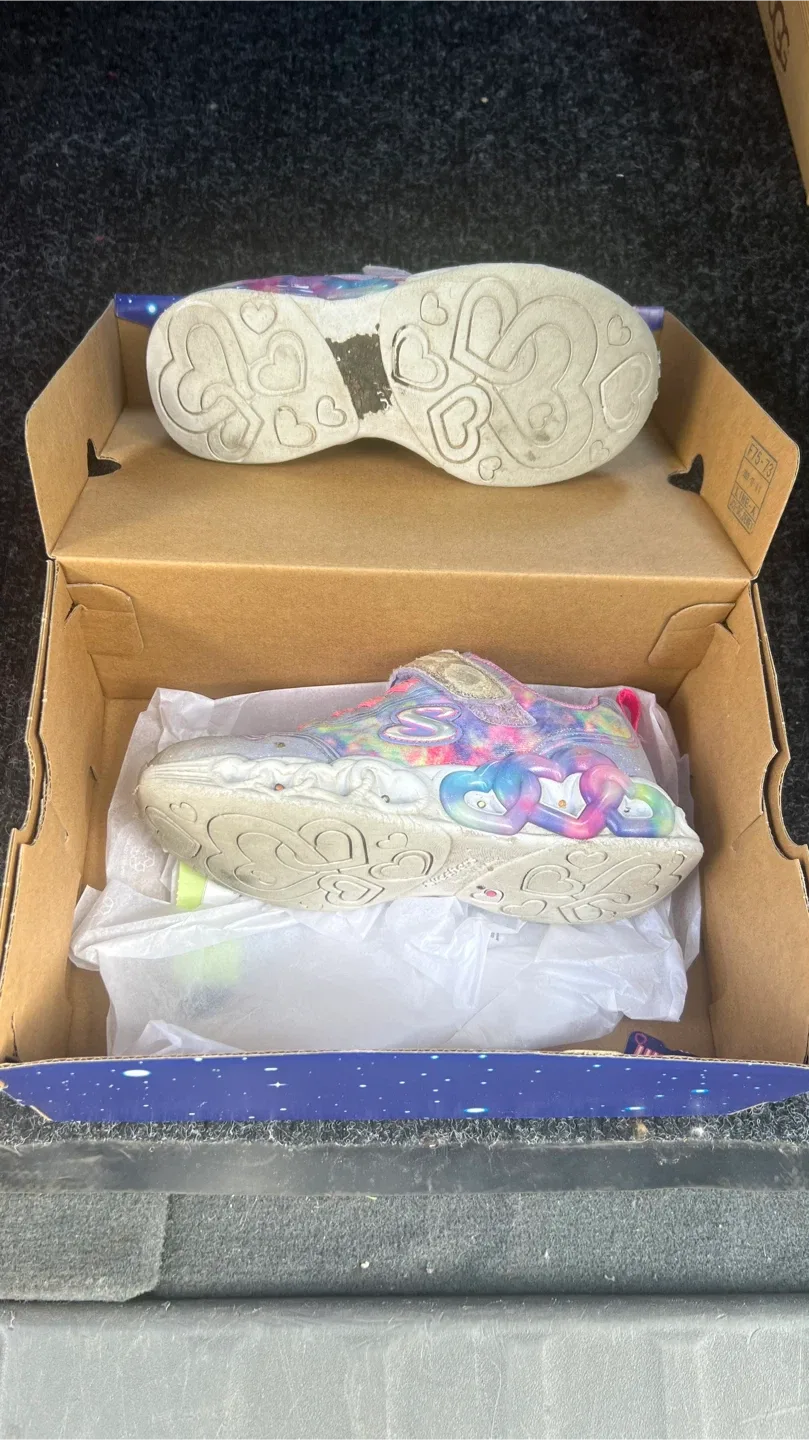 Skechers Heart Lights Kids Size 12.5 Lavender/Multi image indicator(2)