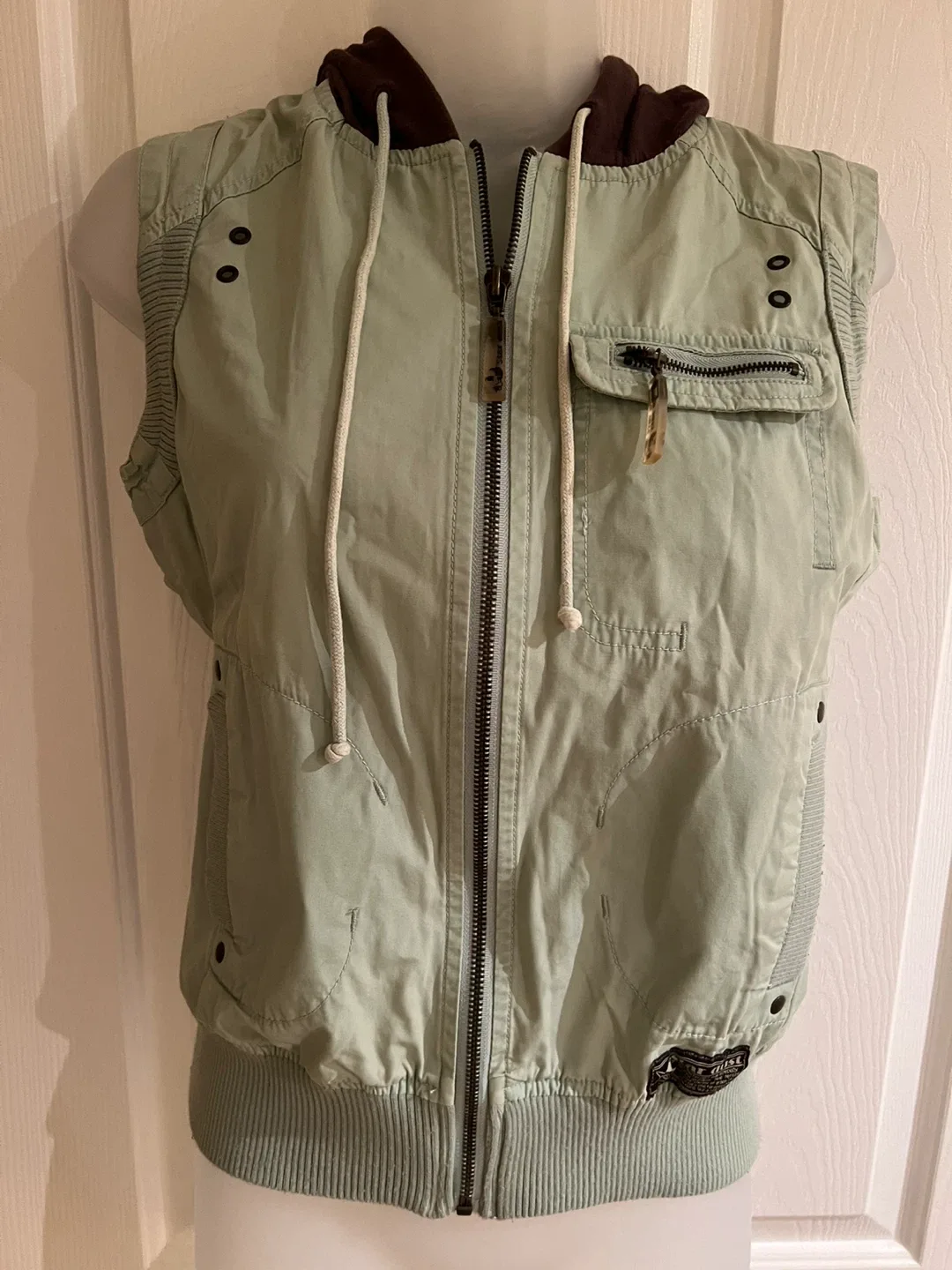 Kenvelo Hooded Vest - Size M thumbnail