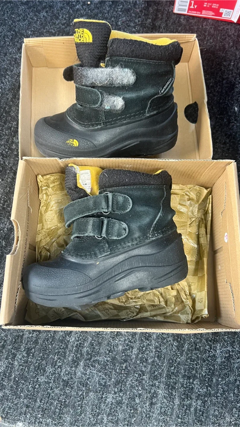 The North Face Toddler Snow Boots - Size 7.5 thumbnail