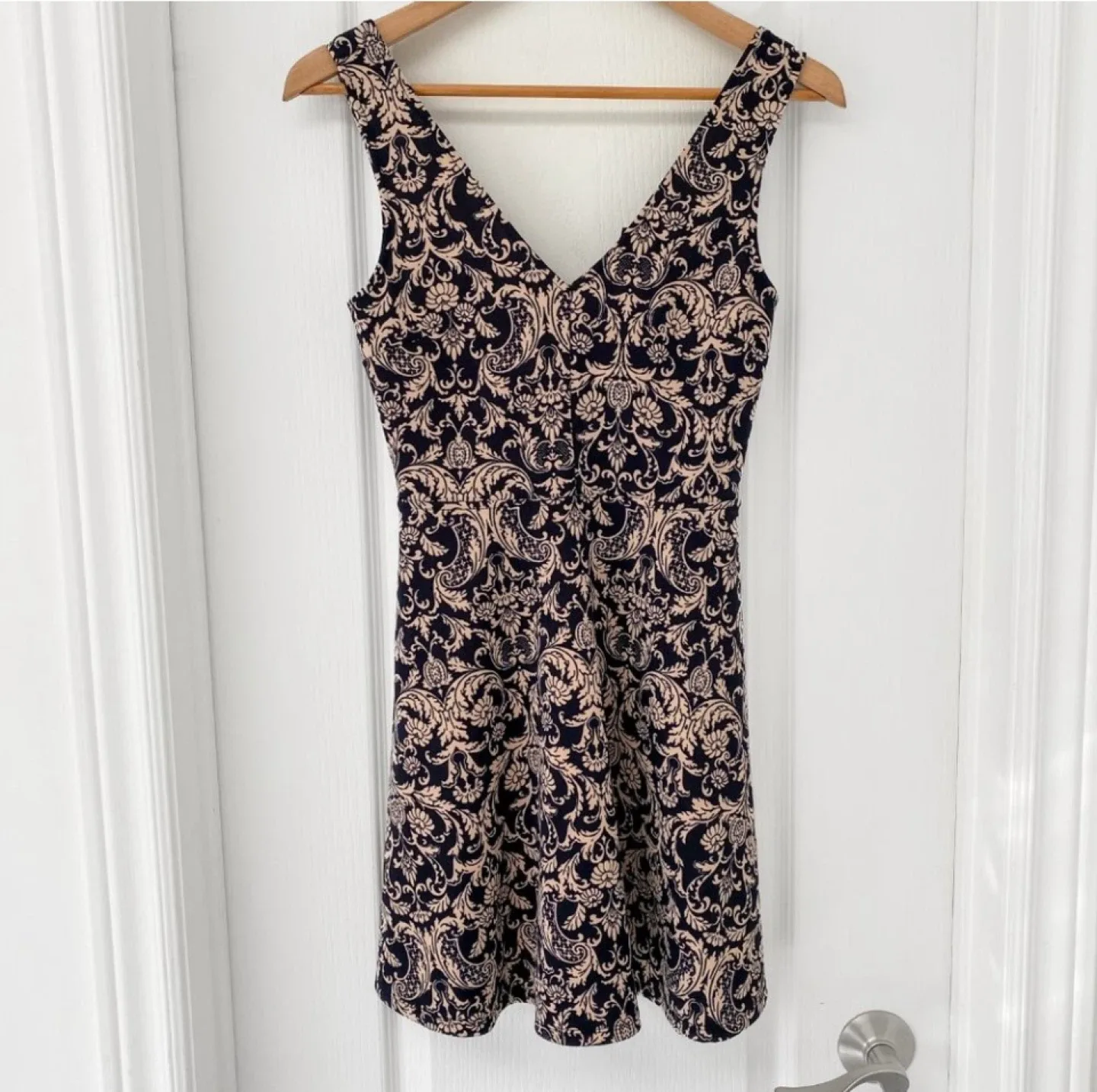 Forever 21 Damask Sleeveless Dress thumbnail
