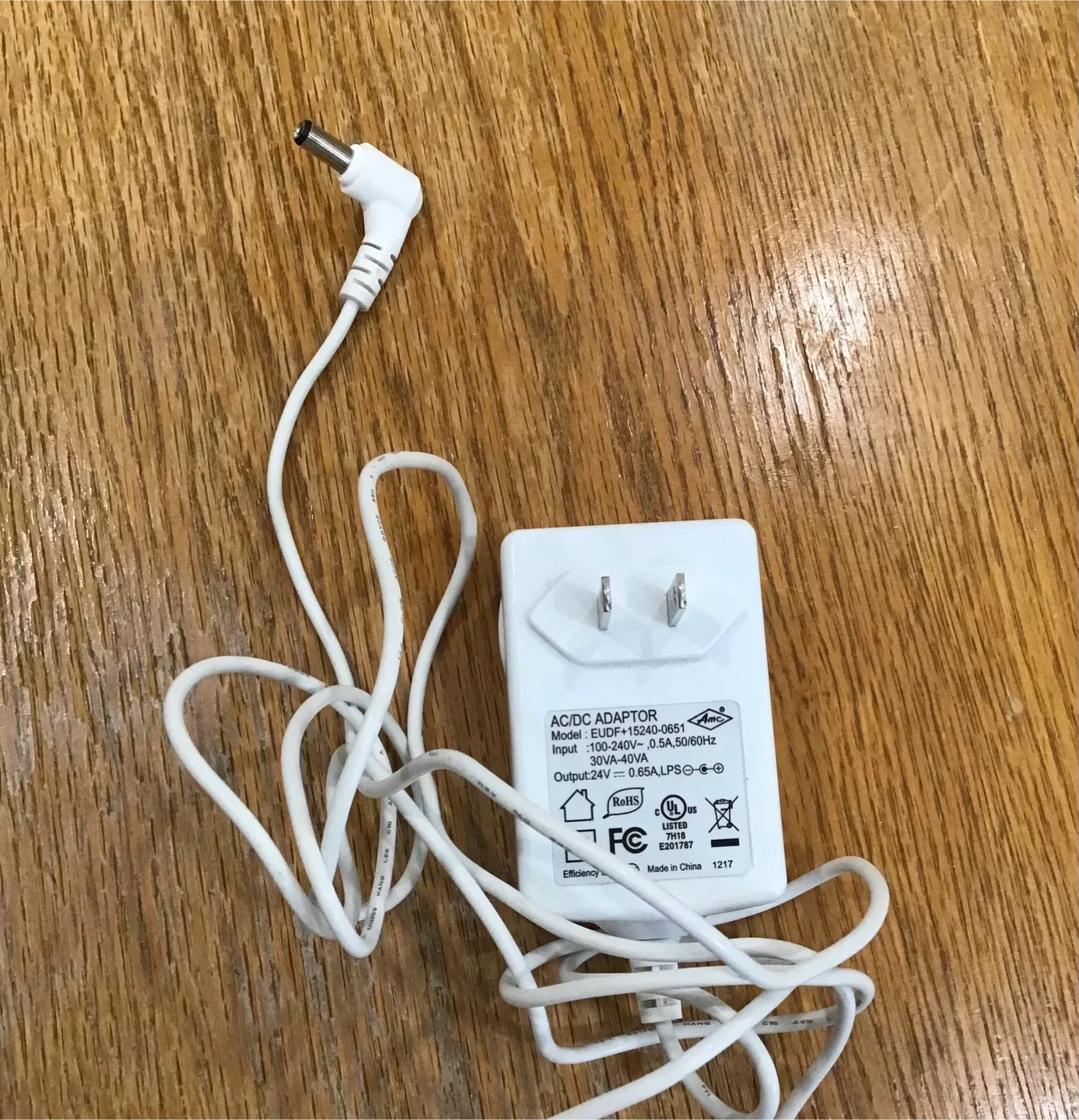 AC/DC Adaptor thumbnail