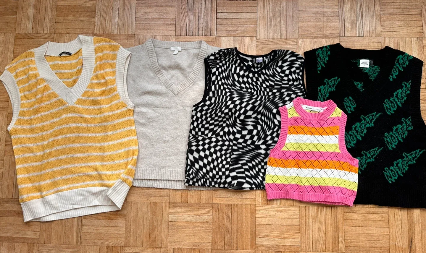 5 Sweater Vests Bundle thumbnail