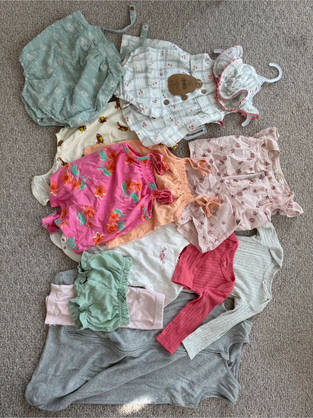 Mixed Baby Girl Clothes Bundle (6-9 Months) thumbnail