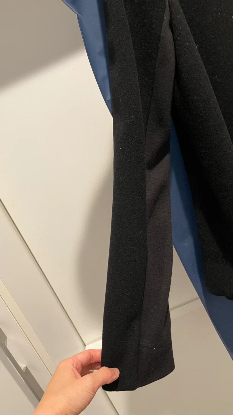 BCBGMAXAZRIA Black Wool A-Line Jacket - Size XXS image indicator(4)