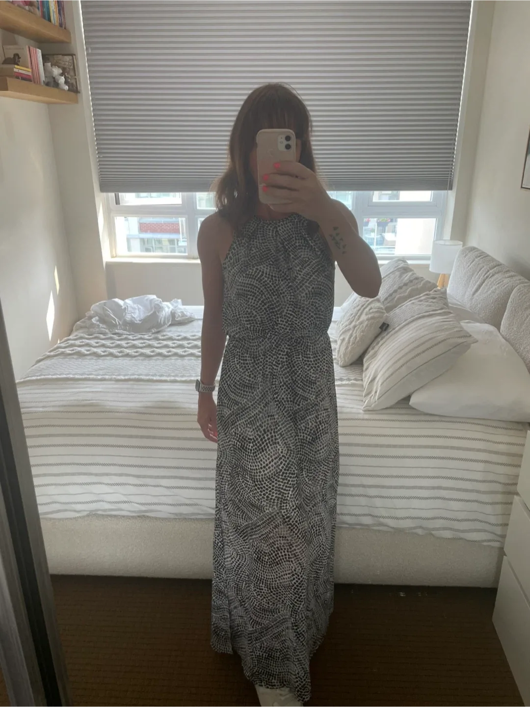 🥕H&M Halter Maxi Dress - Size US 4 image indicator(7)