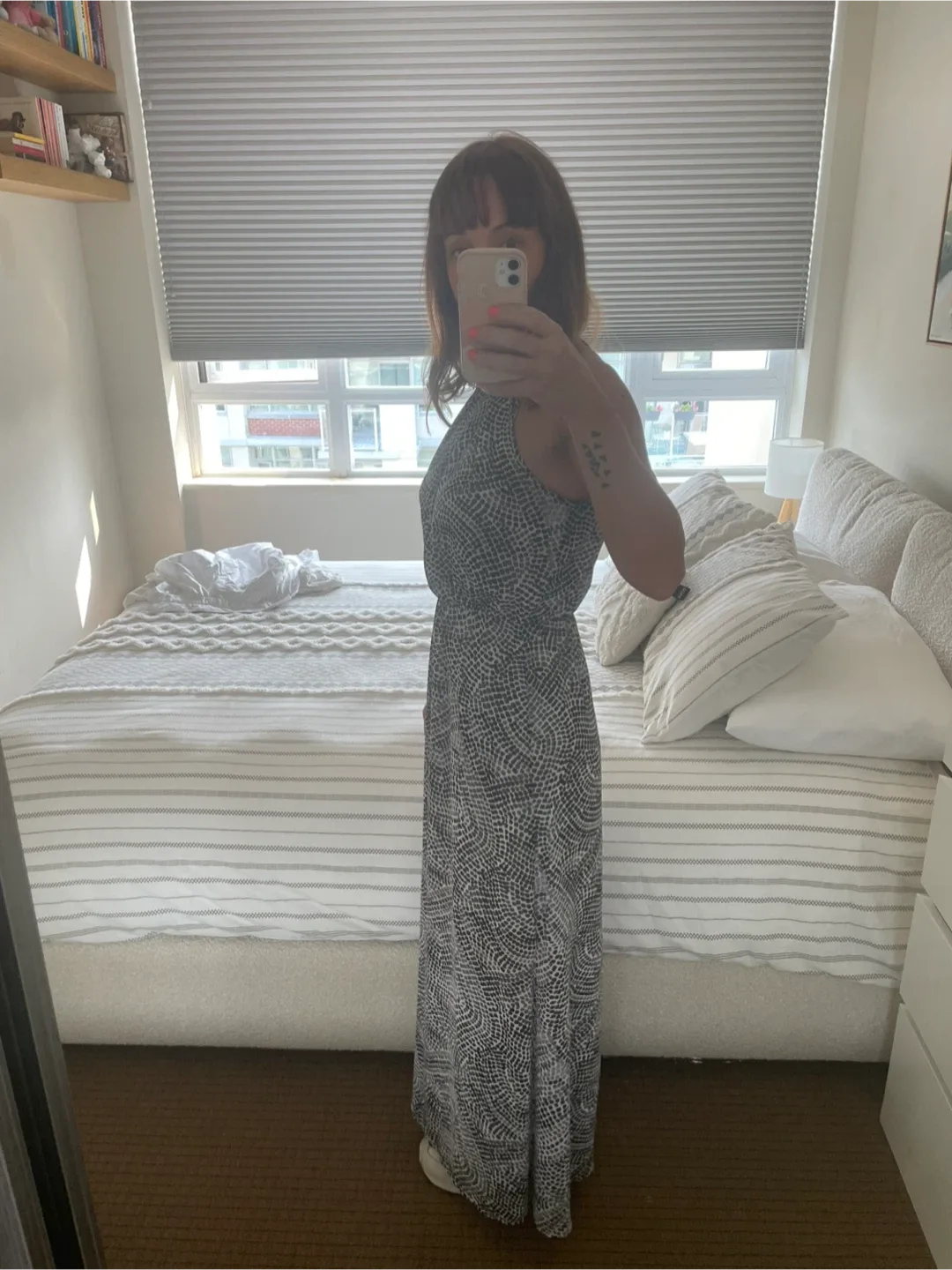 🥕H&M Halter Maxi Dress - Size US 4 image indicator(8)