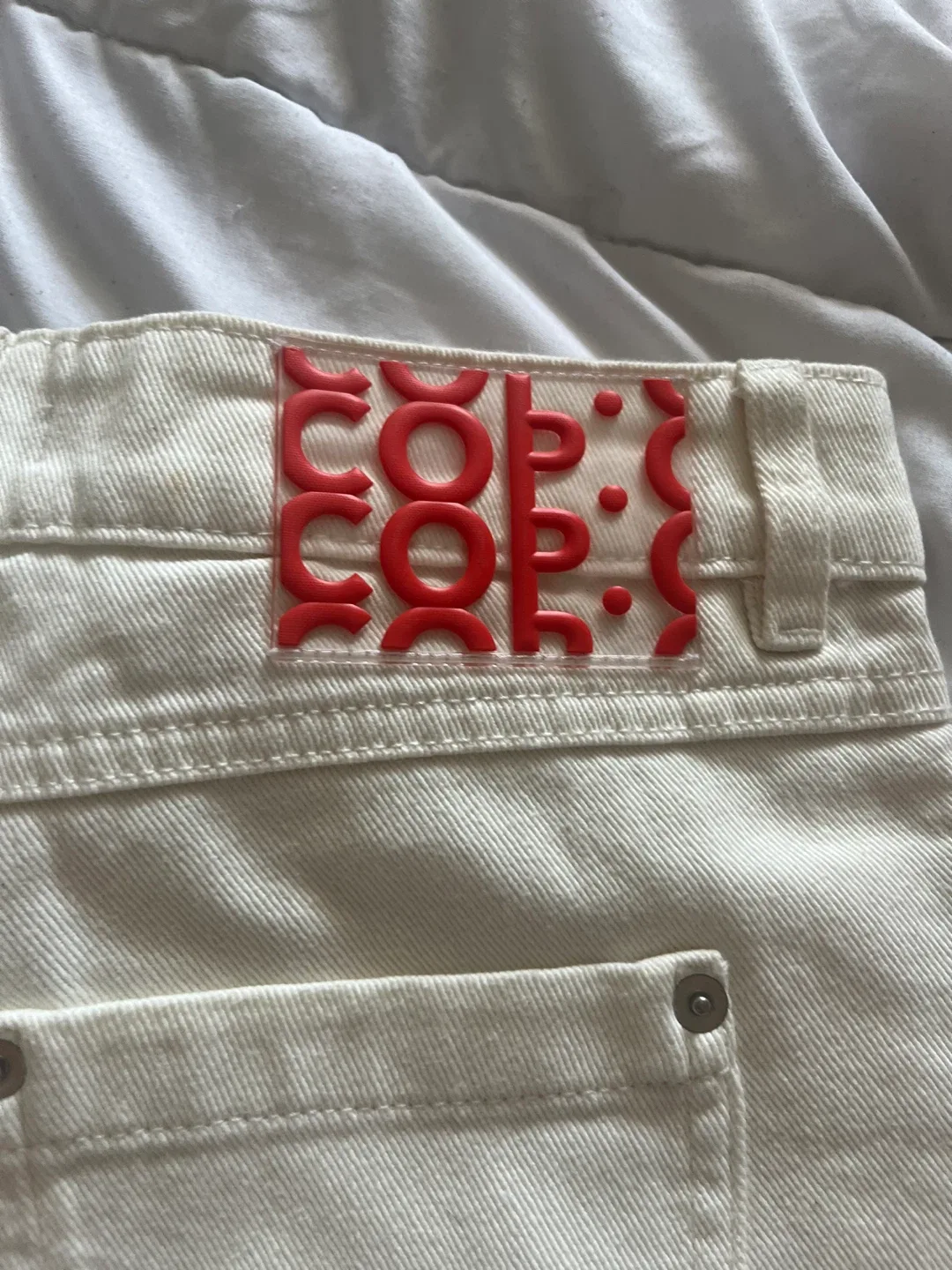 Cop.Copine Off-White Jeans image indicator(5)