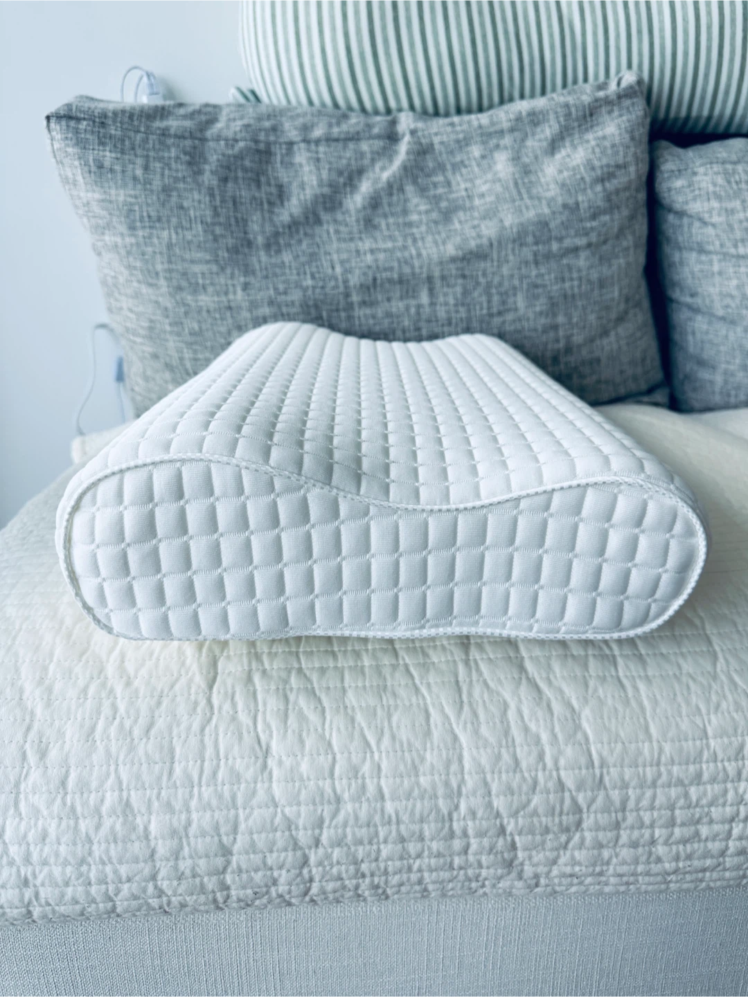 🥕 Ikea ROSENSKÄRM Ergonomic pillow, side/back sleeper, 33x50 cm - photo 3