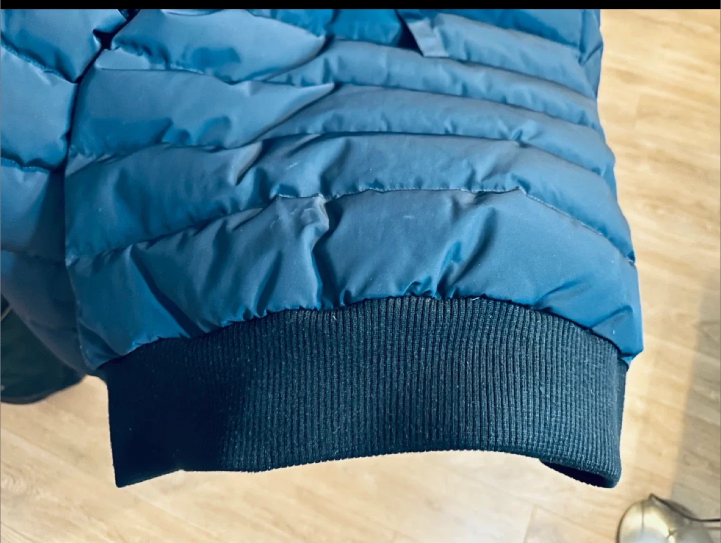 🥕Moose Knuckles Women Navy Bomber Jacket, frosted fur image indicator(3)