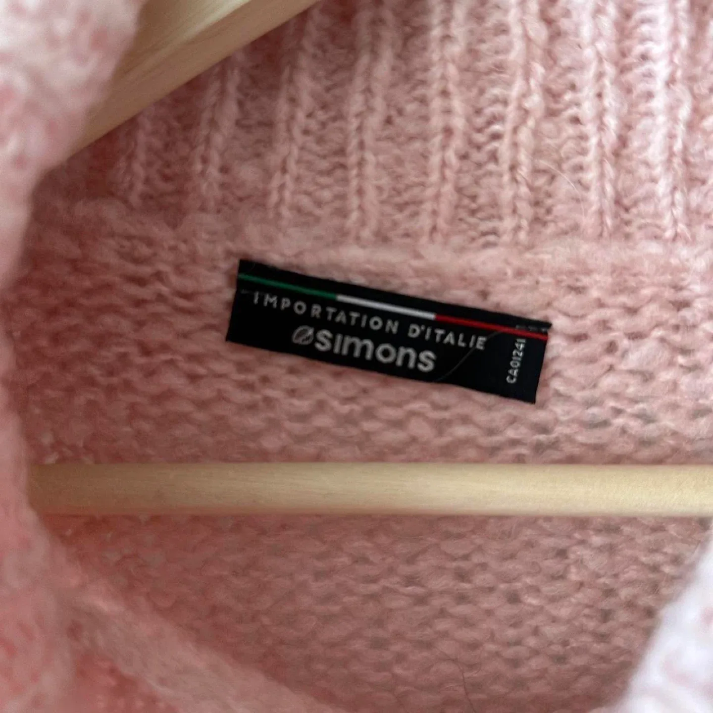 Pink cozy oversized knit sweater image indicator(5)