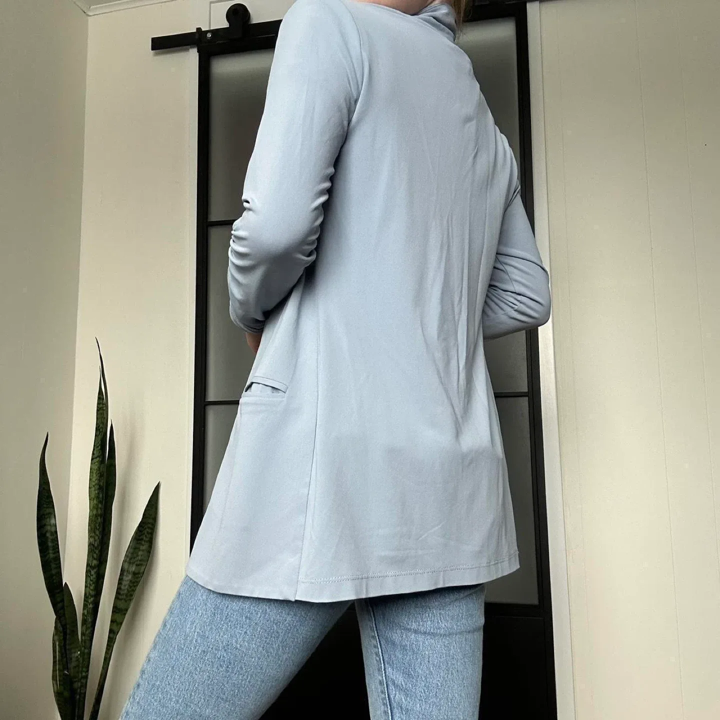 Light blue button up blazer with ruched sleeves image indicator(8)