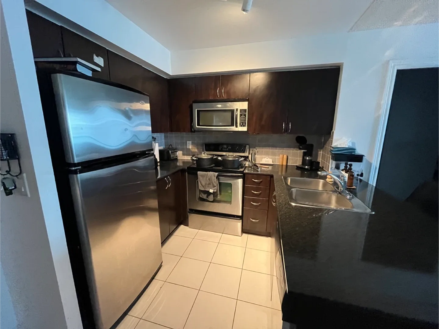 2 Bedroom 2 bath condo for sale image indicator(5)