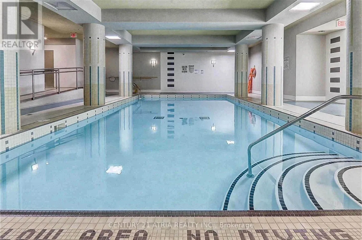 2 Bedroom 2 bath condo for sale image indicator(3)