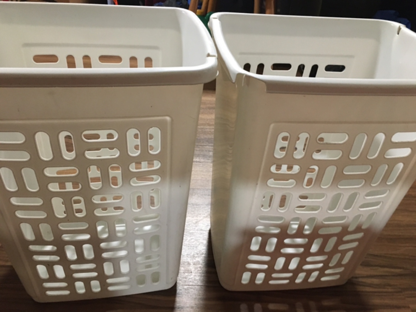 Two White Laundry Baskets - photo 3