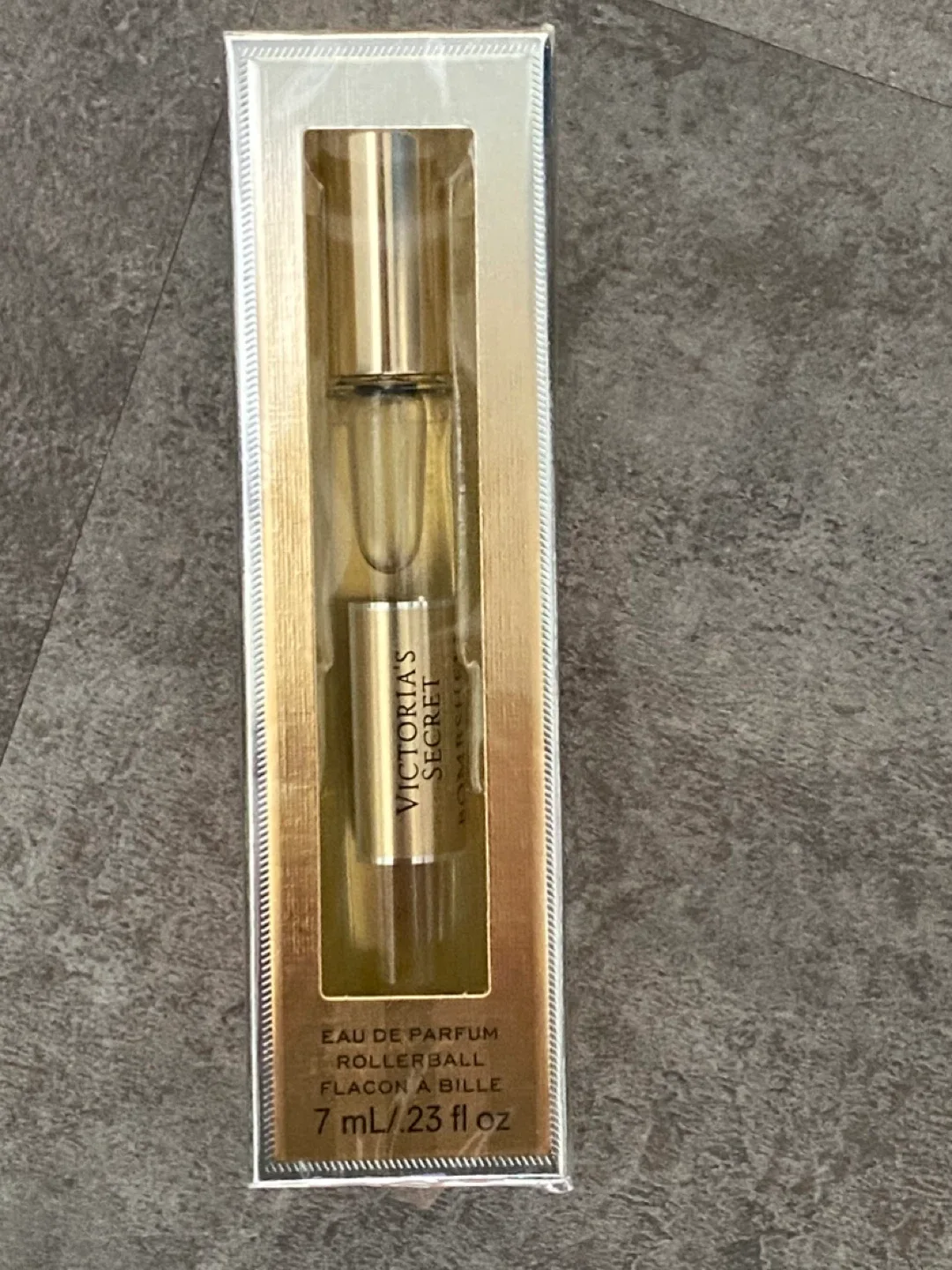 NEW!! Victoria's Secret Eau De Parfum Rollerball image indicator(2)