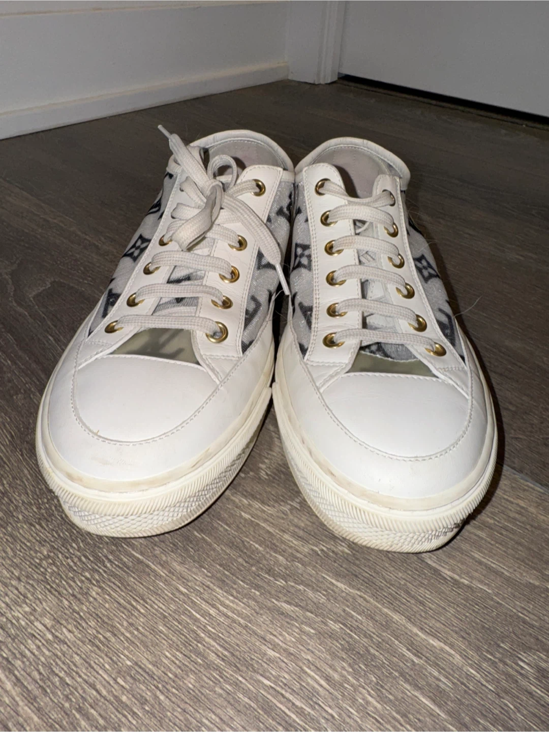 Louis Vuitton White Mesh Sneakers (Authentic!) - photo 2