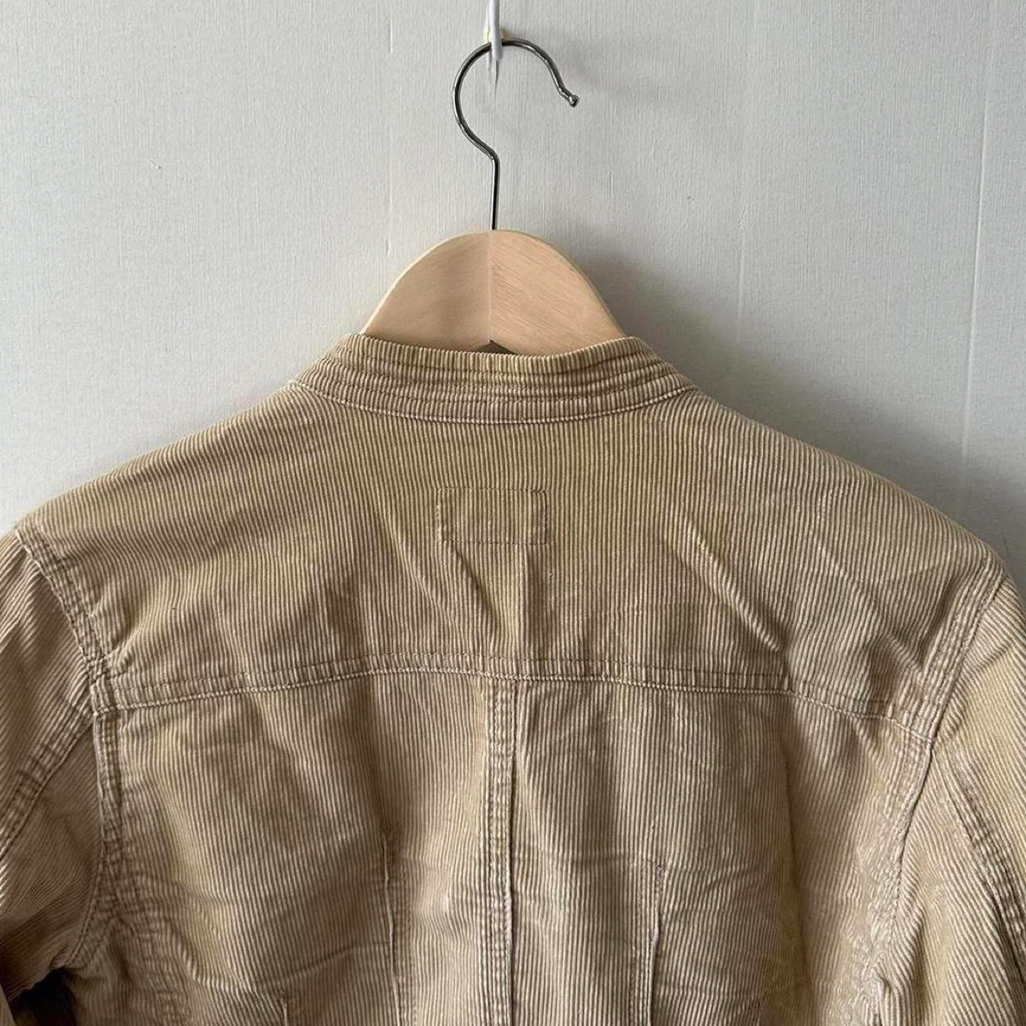 Vintage tan corduroy button up jacket - photo 3