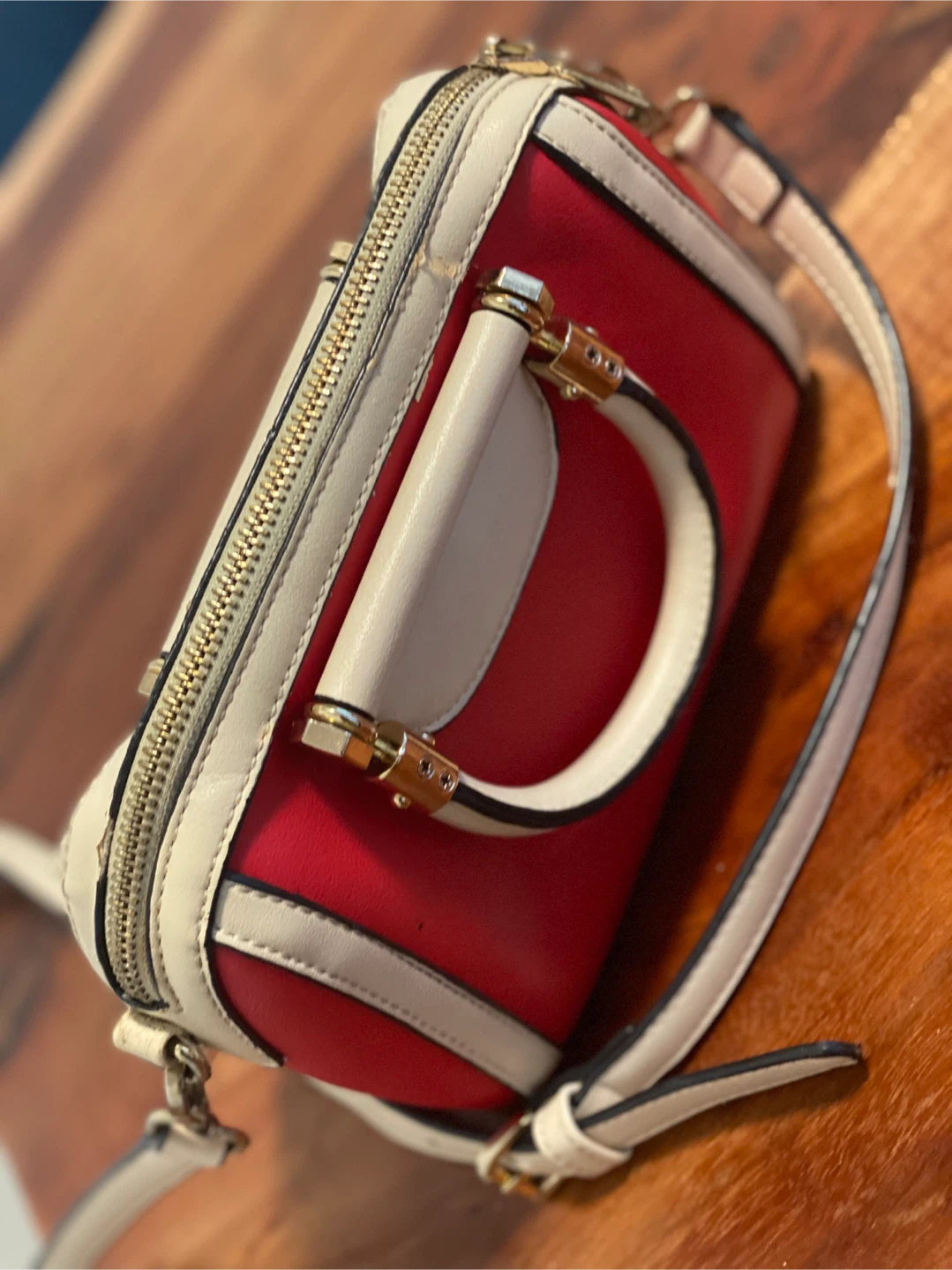 Red & Cream Barrel Style Hand/Shoulder bag - photo 3