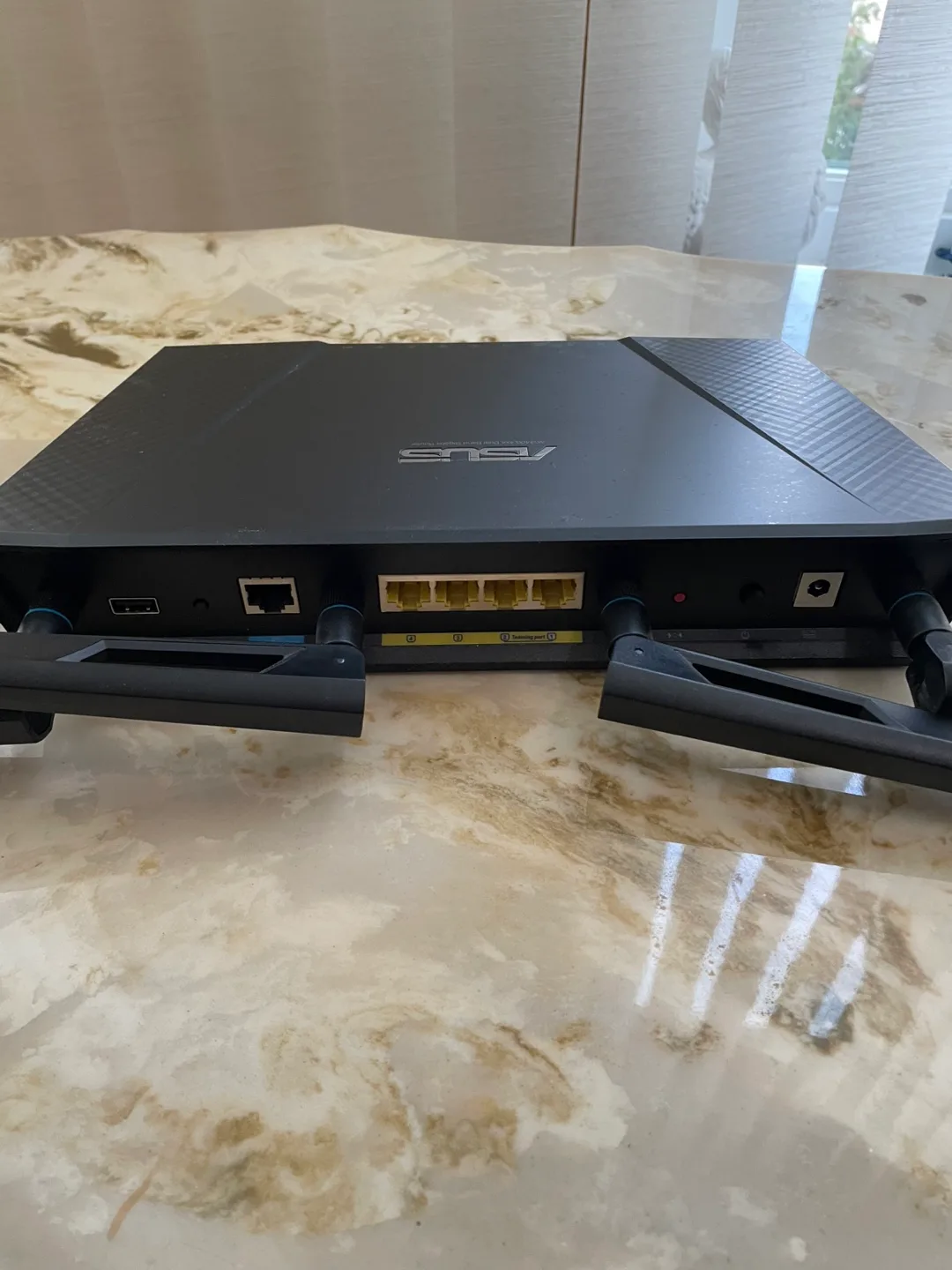 ASUS RT-AC87U AC2400 Dual Band Router - Like New! image indicator(3)