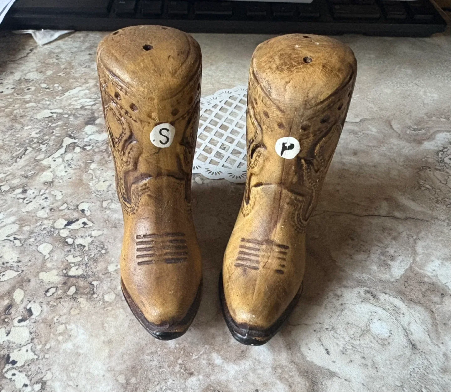 Cowboy Boots Salt & Pepper Shaker 🥕 thumbnail