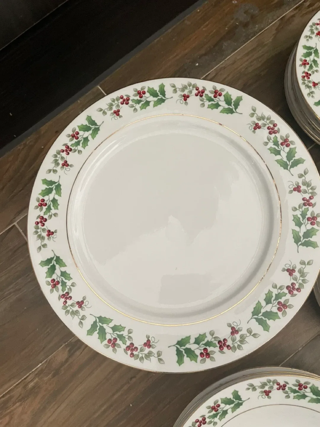 Christmas Holly Dinnerware Set thumbnail