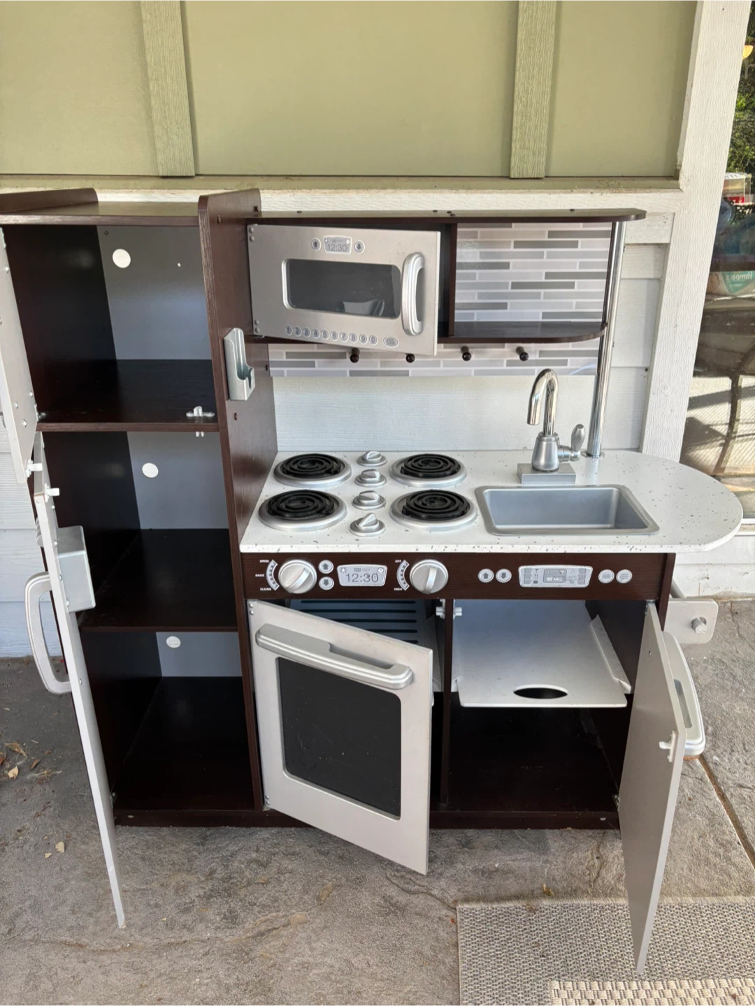 KidKraft Grand Gourmet Corner Kitchen Playset - photo 2