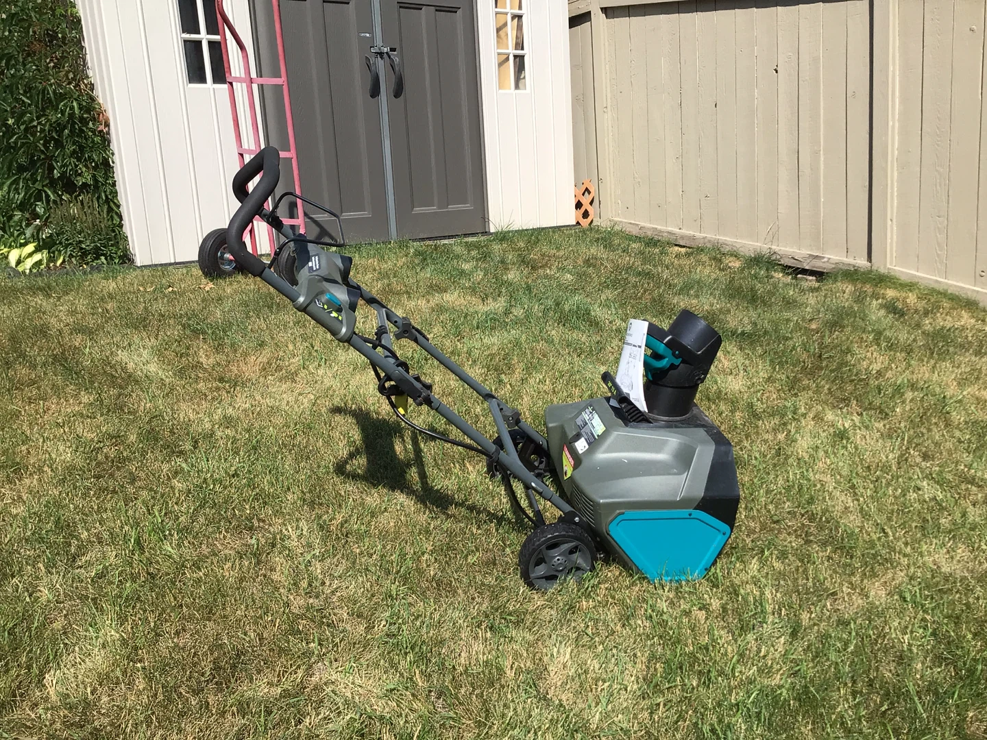 YARD WORKS SNOW BLOWER