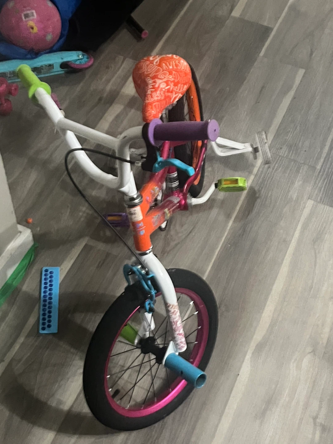 LMA Kids' Bike - Great Condition! - photo 3