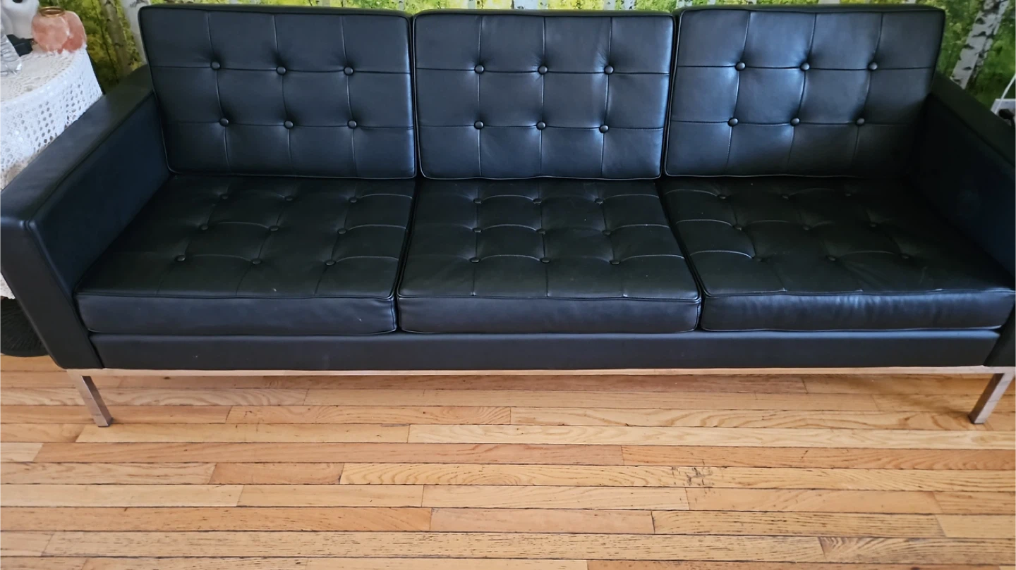 Modern Black Leather-Look 3-Seater Couch – Excellent Condition