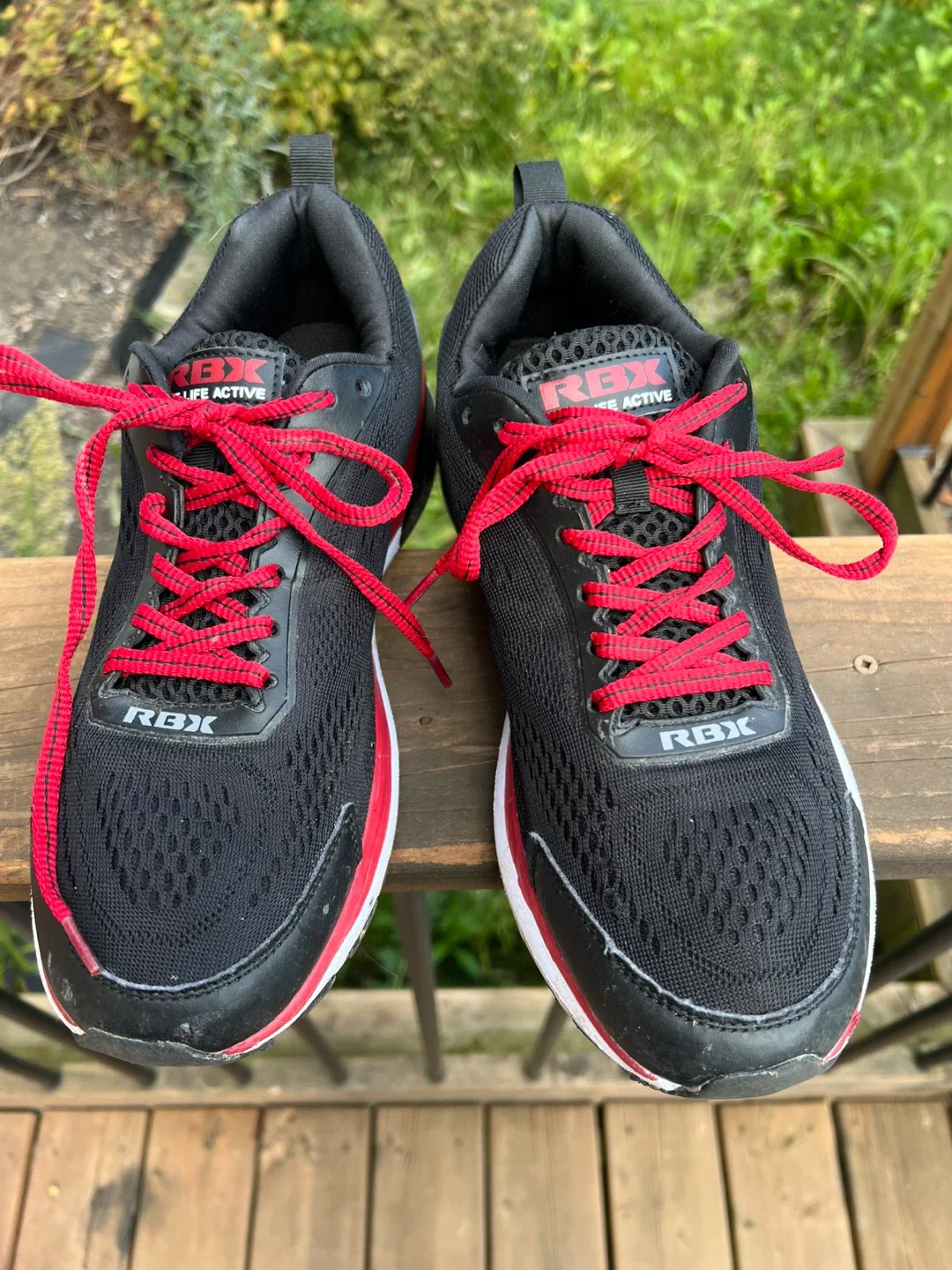 Mens Reeboks Black & Red Running Shoes size 10 thumbnail