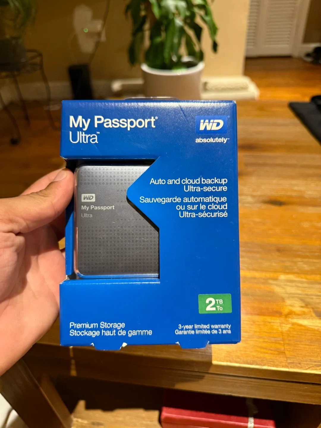 WD My Passport Ultra 2TB thumbnail