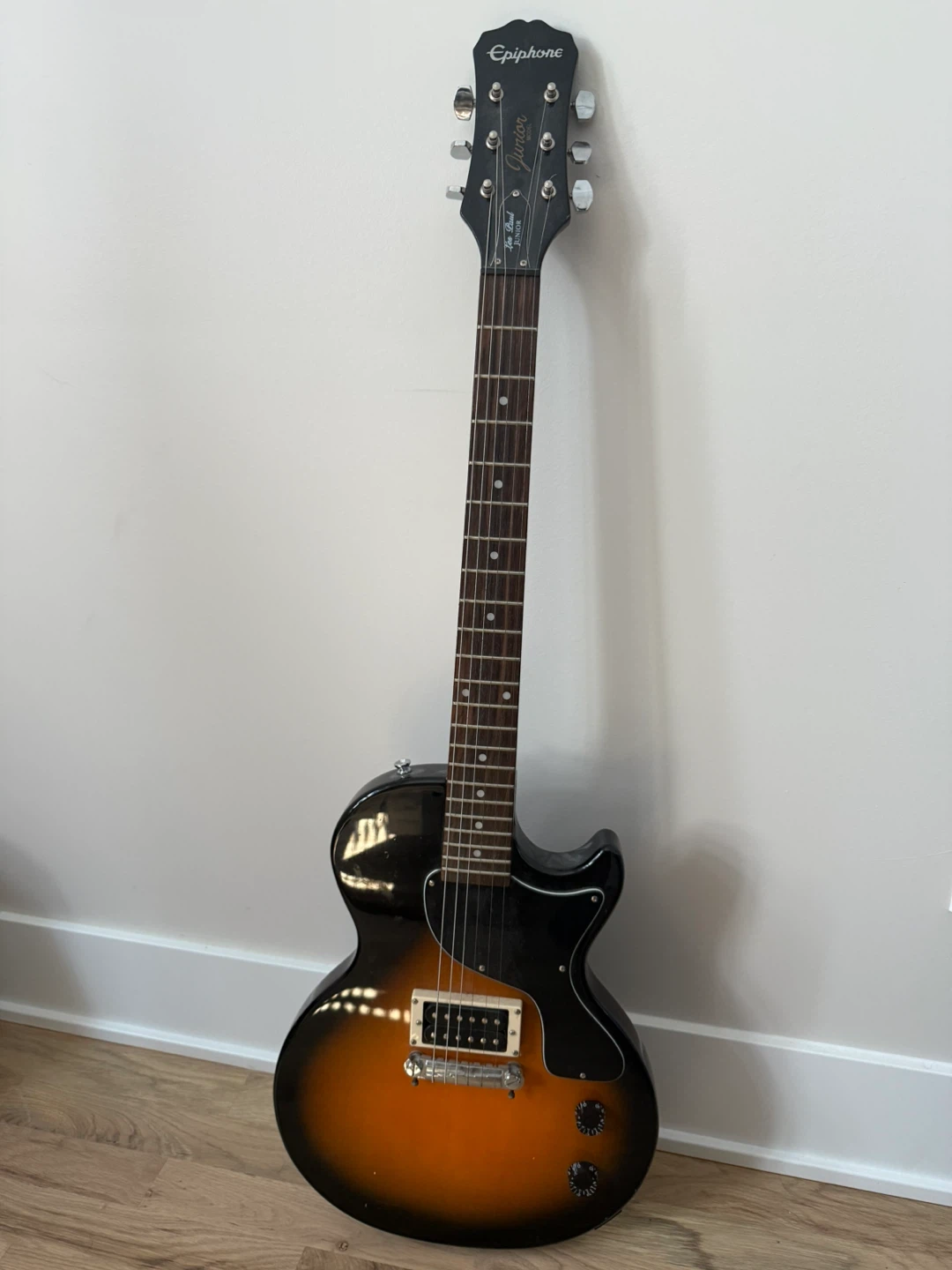 Epiphone Les Paul Junior Electric Guitar