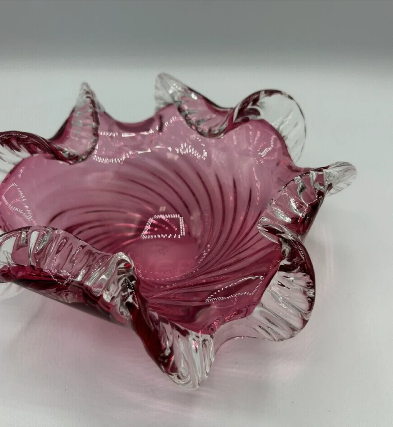 Vintage Cranberry Chalet -  Murano style glass bow image indicator(4)
