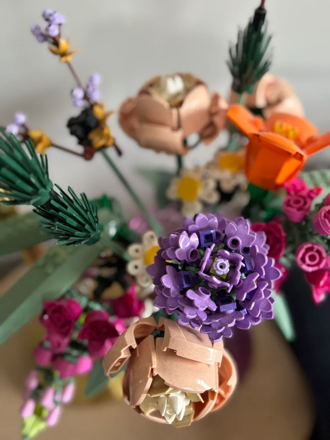 LEGO Flower Bouquet image indicator(3)