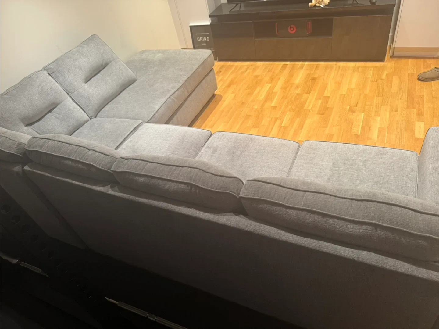 Grey Sectional Sofa with Pillows image indicator(4)