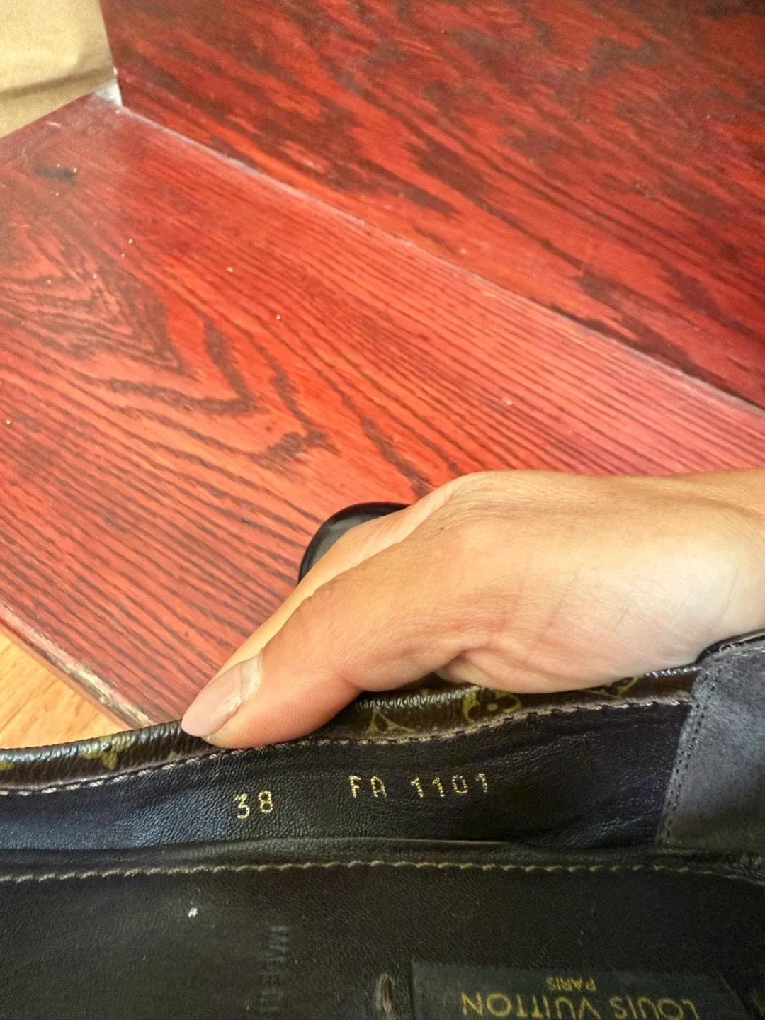 Authentic Louis Vuitton Brown Leather Ballet Flats - Size 38 image indicator(5)