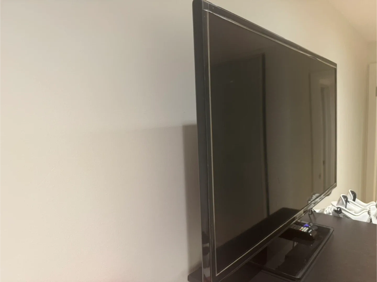 Samsung TV with Roku Remote image indicator(2)