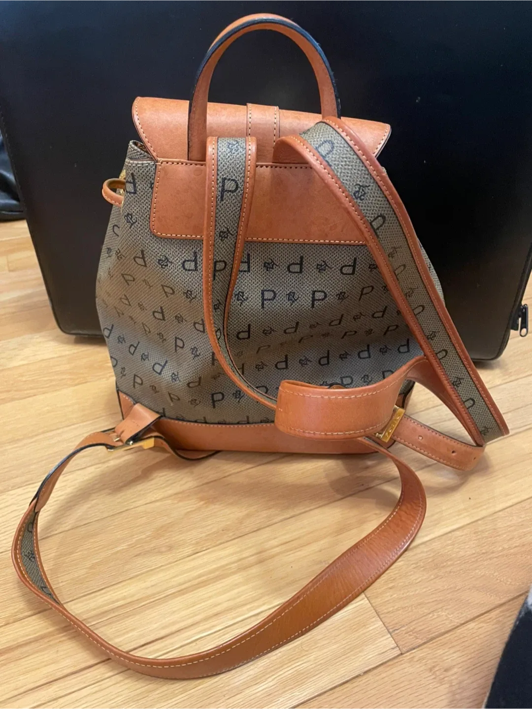 Lori Bonn Beige Quilted Handbag & Backpack image indicator(2)