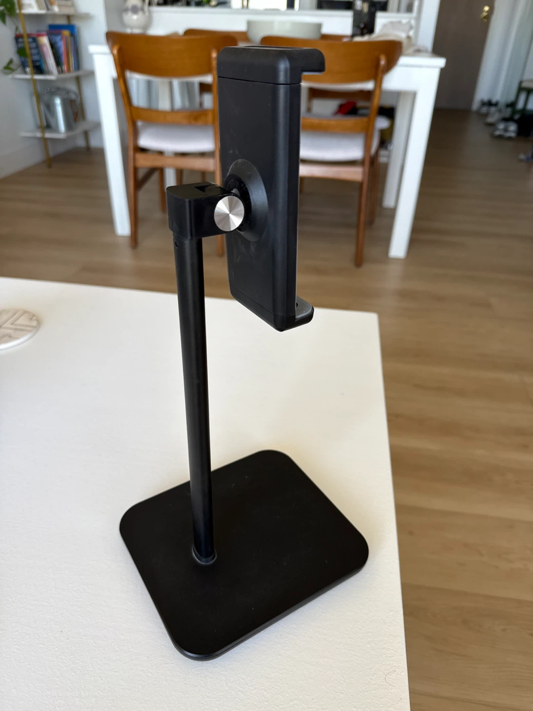 Adjustable Tablet/Phone/small screen Stand - Black - photo 2