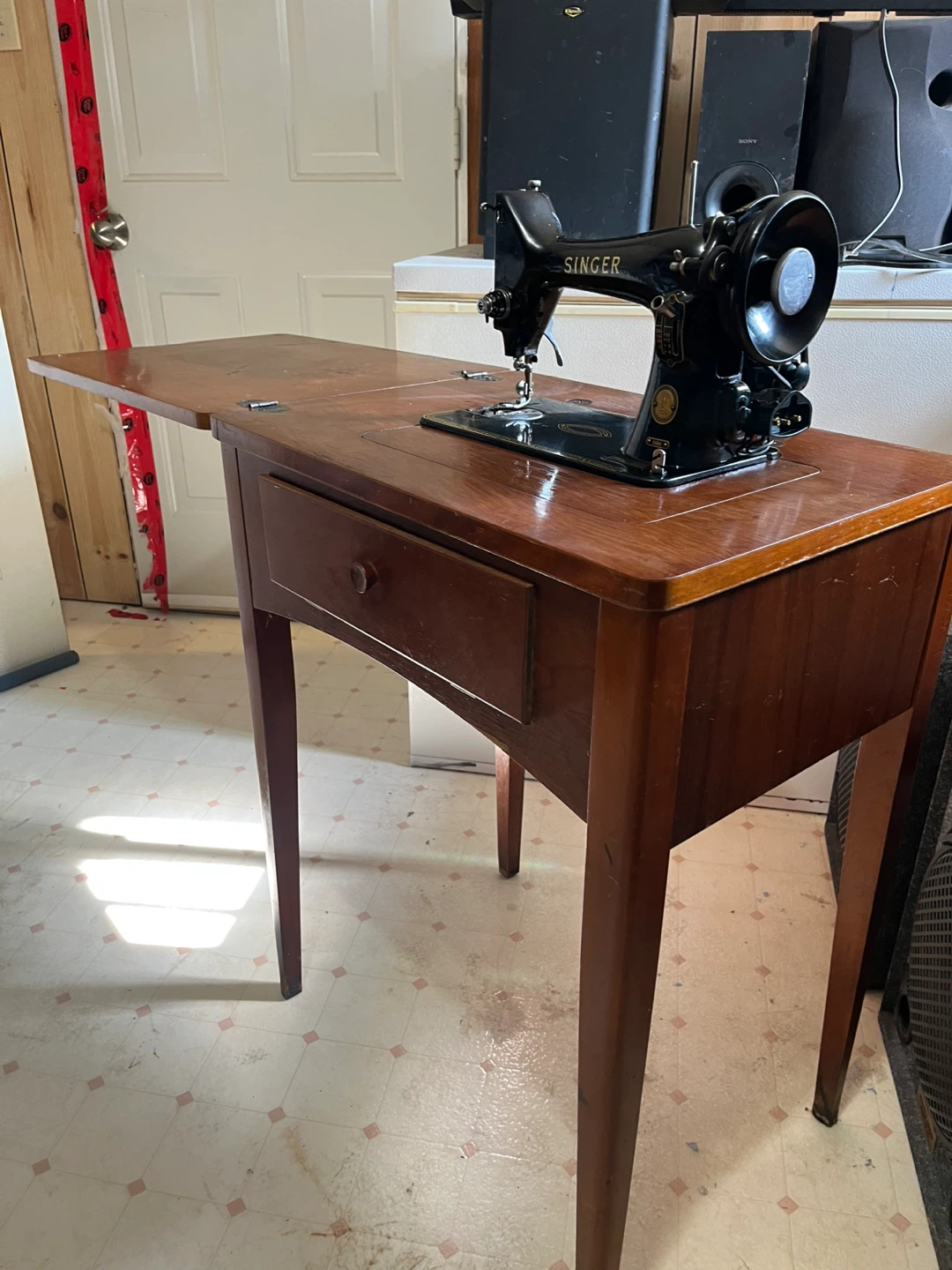 Vintage Singer 99K Model-1956 Sewing Machine. - photo 5