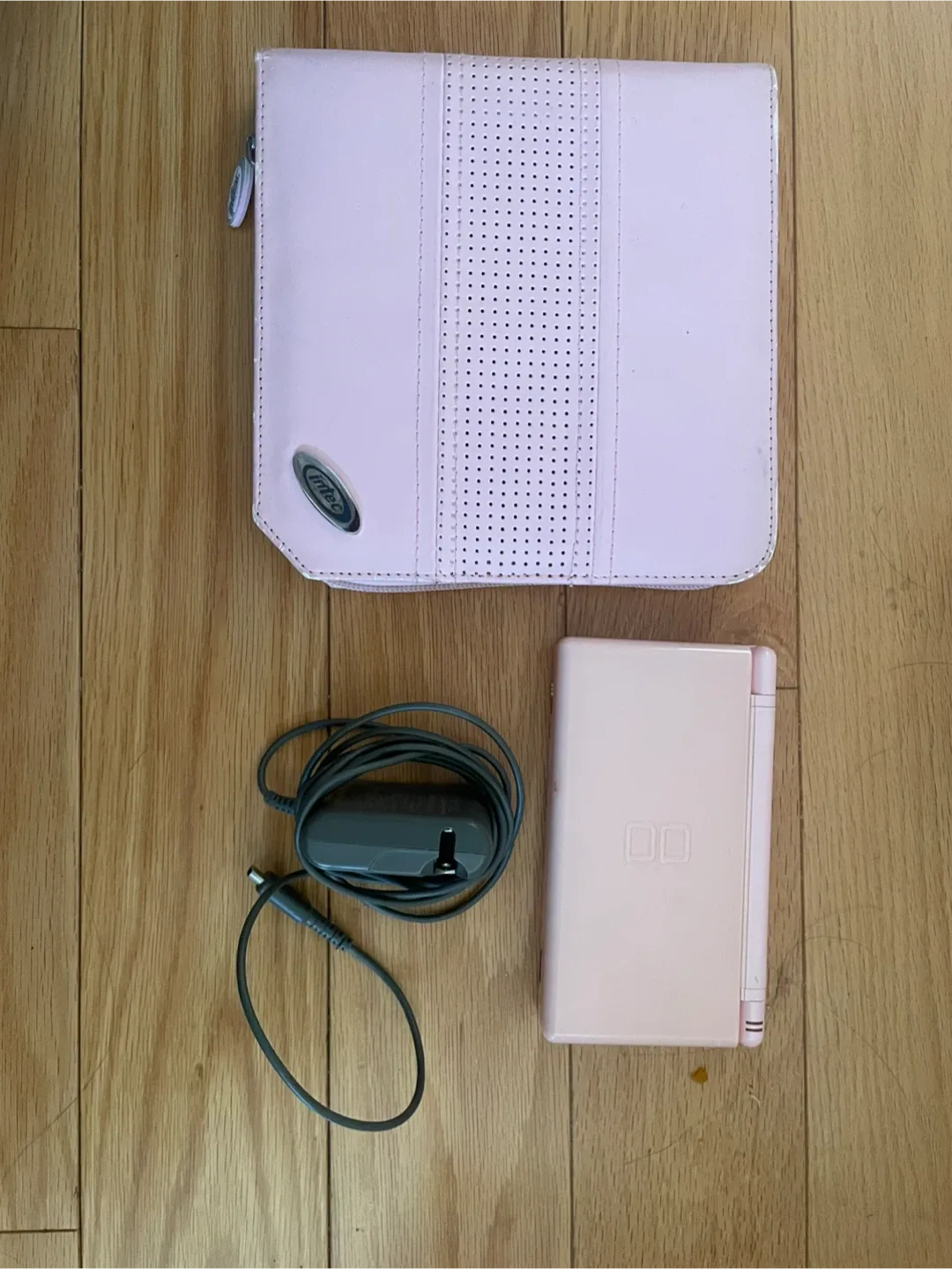 Nintendo DS Lite Pink with Games & Case thumbnail