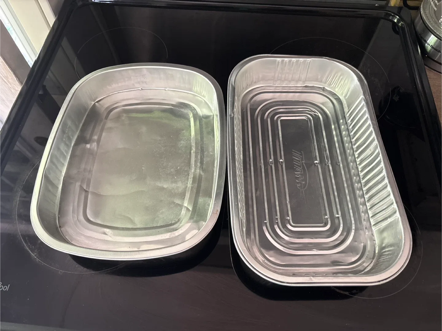 🥕Two Aluminum Foil Roasting Pans thumbnail