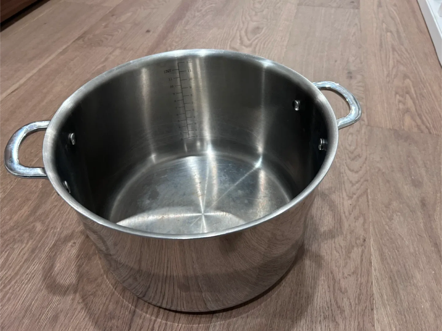 Cuisinox Elite 13.4 L Stainless Steel Stock Pot image indicator(2)