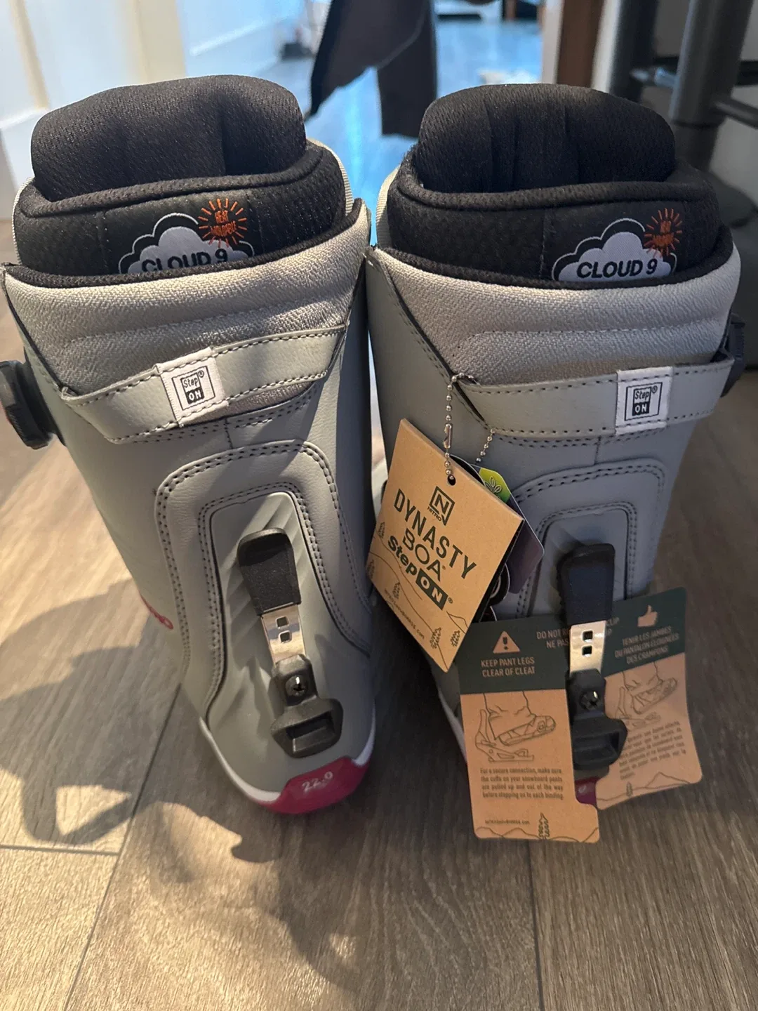 Nitro Dynasty BOA Step On Snowboard Boots - Size 22.0 image indicator(2)