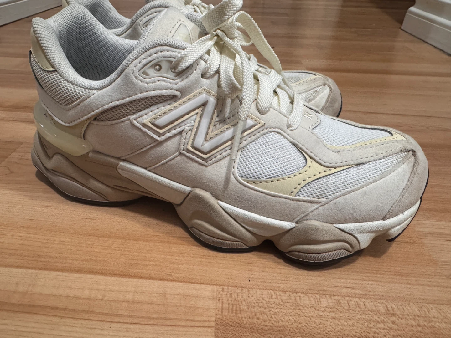New Balance GC9060EK Women's Sneakers Size 5.5 US
