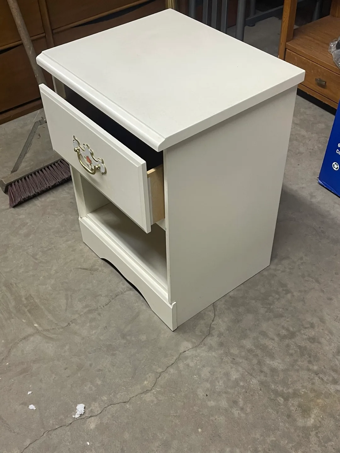 White Painted Wood dresser with  1 nightstand image indicator(6)