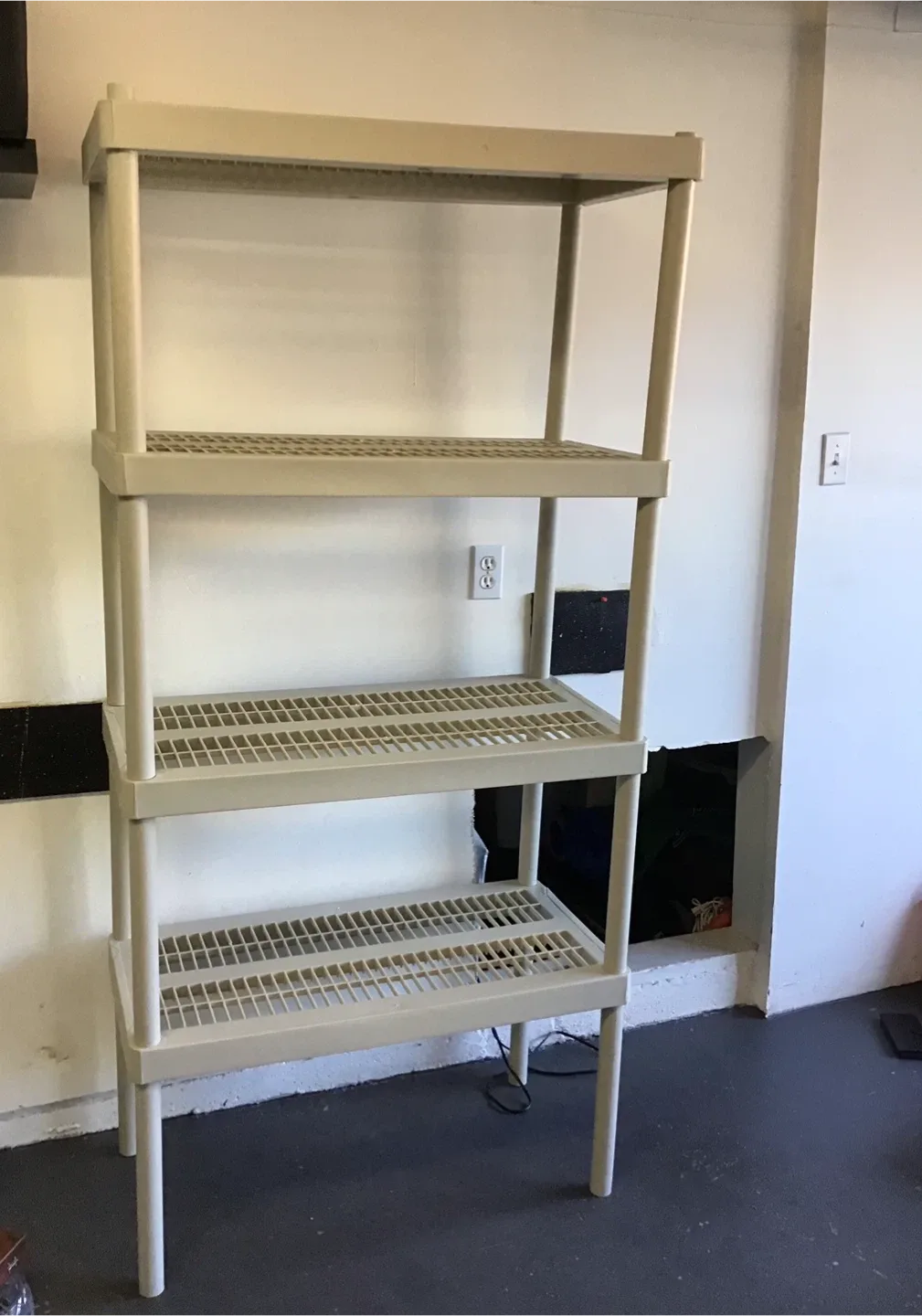 4-Tier Plastic Shelving Unit - Storage Rack image indicator(3)
