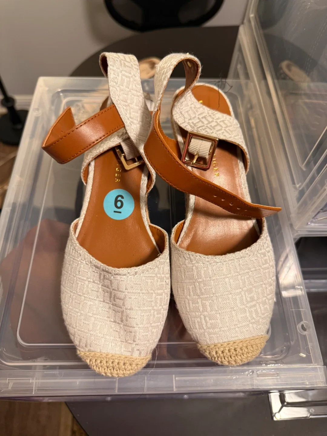 Sandals - Size 6 thumbnail